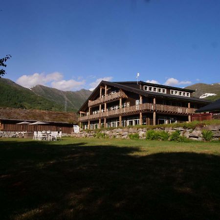 Blatind Boutique Hotel Stordal Esterno foto