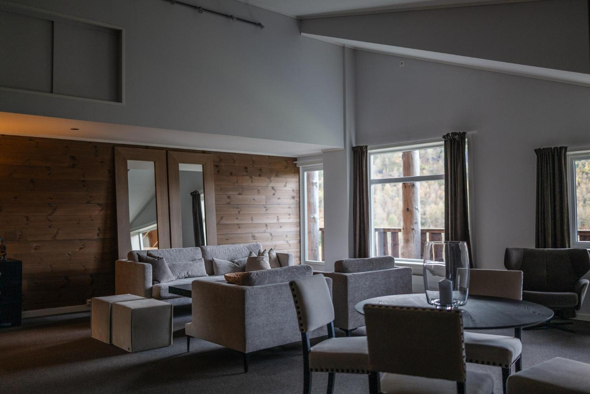 Blatind Boutique Hotel Stordal Esterno foto